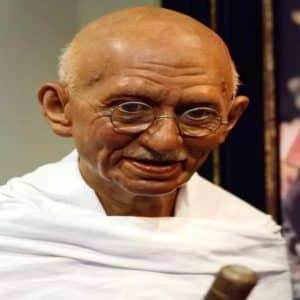 Mahatma Gandhiji Essay । મહાત્મા ગાંધી પર ગુજરાતીમાં નિબંધ
